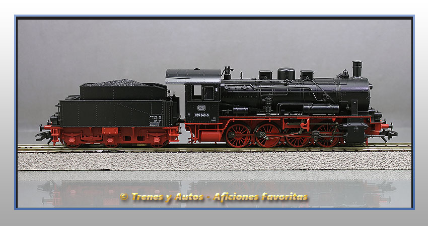 Locomotora vapor con ténder Serie BR-55 - DB